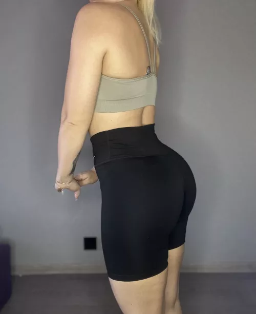 Nice shorts for spanking