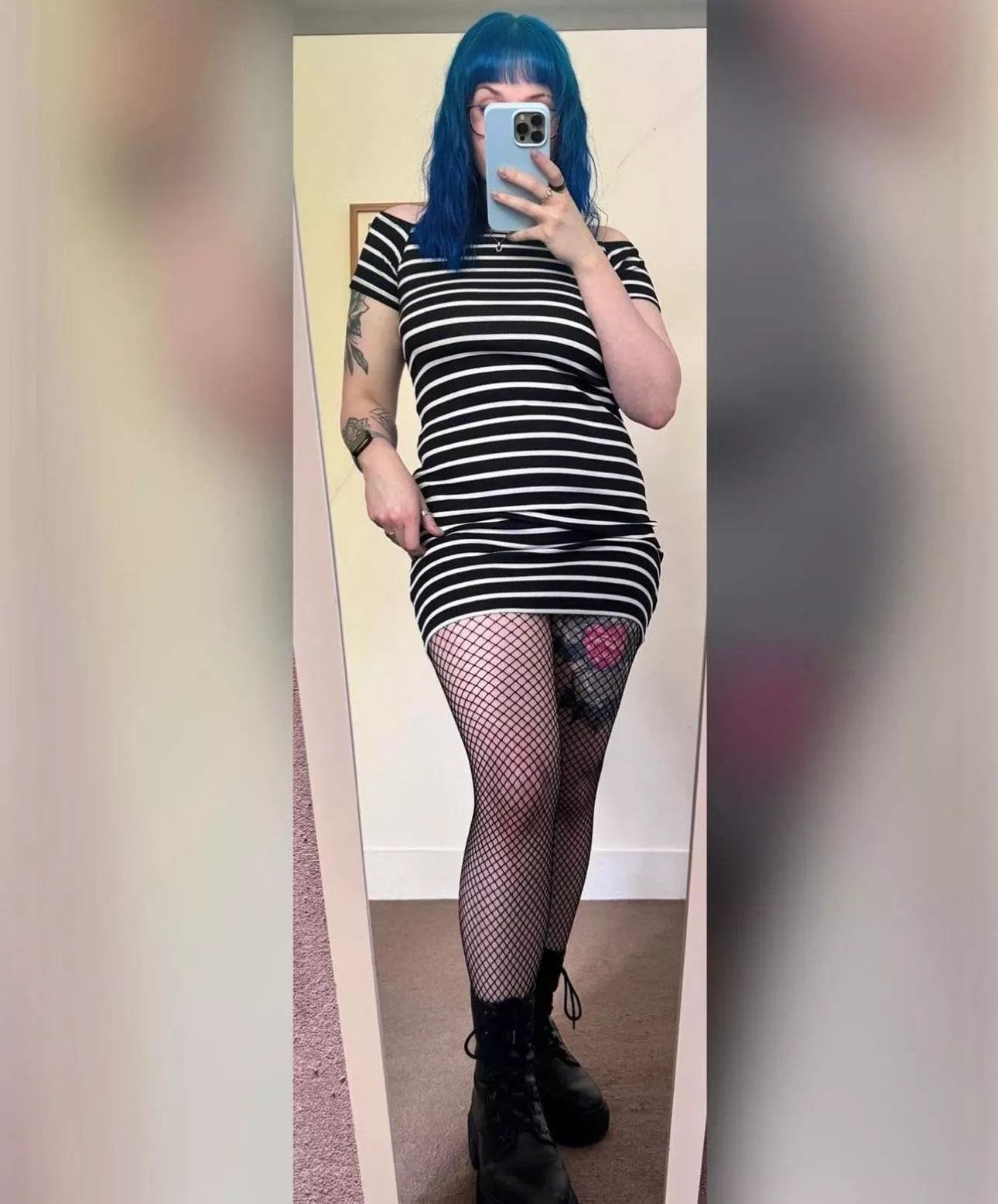 this outfit makes me feel tall & powerful (a girl can dream)