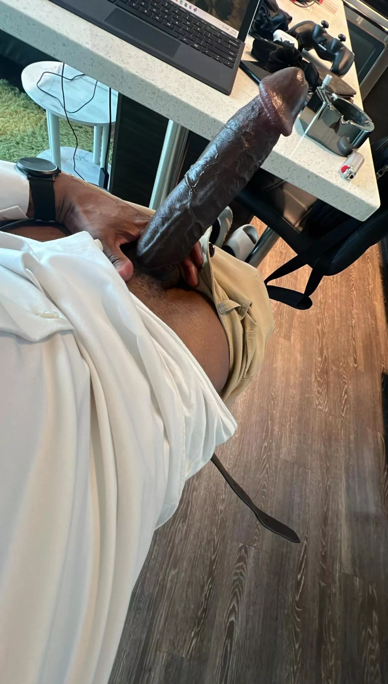 what gift do you give me for my birthday today I turn 28 years old