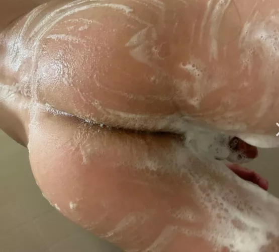 Who wants to see me use my new dildo