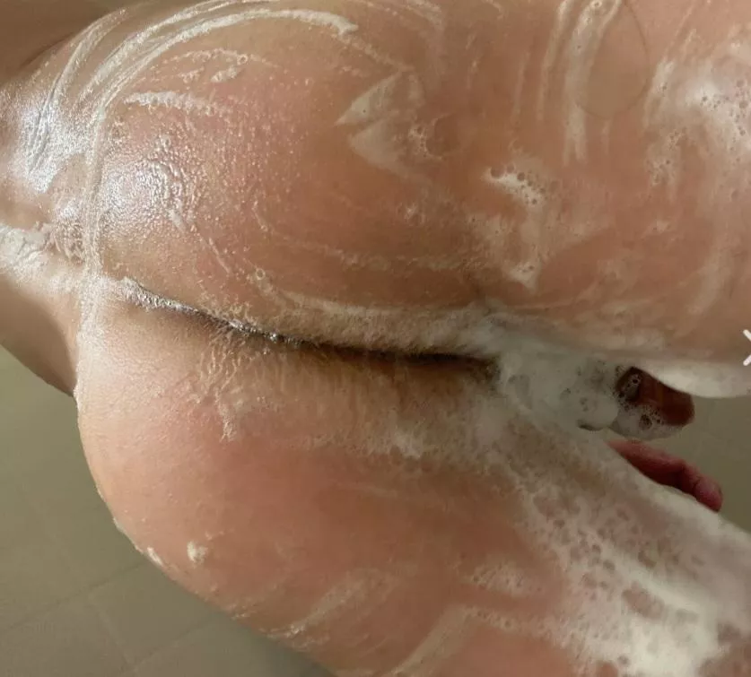 Who wants to see me use my new dildo