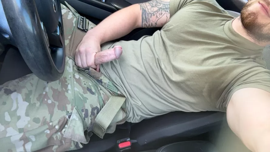 [27] Lunch break 😈