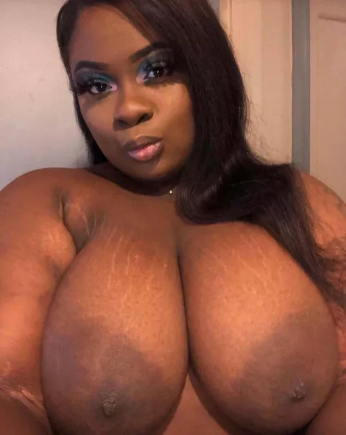 Are you attracted to girls with big areolas 