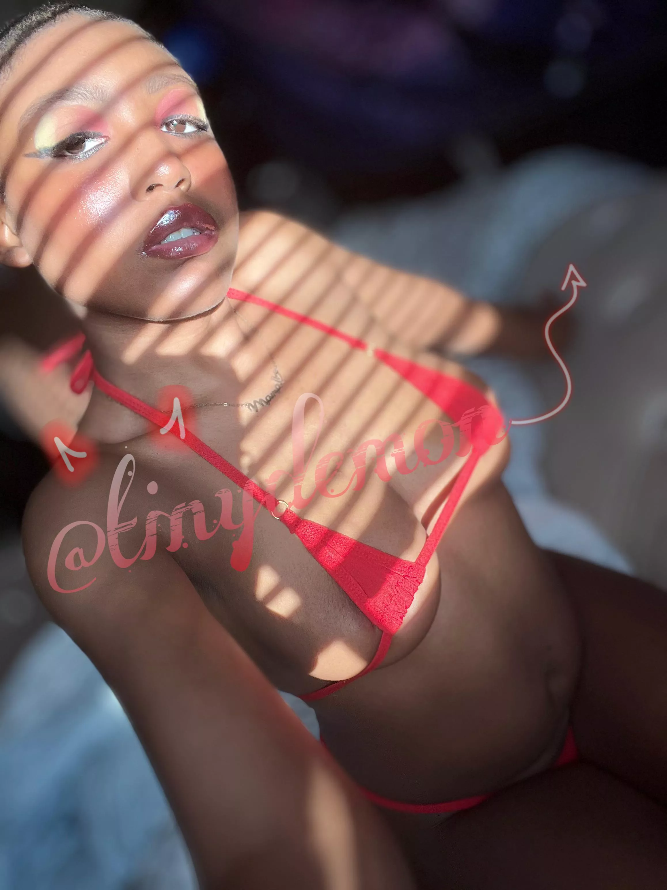 Available for [GFE] [cam] [sext] and more ! Dm me for my full menu 🫶🏽