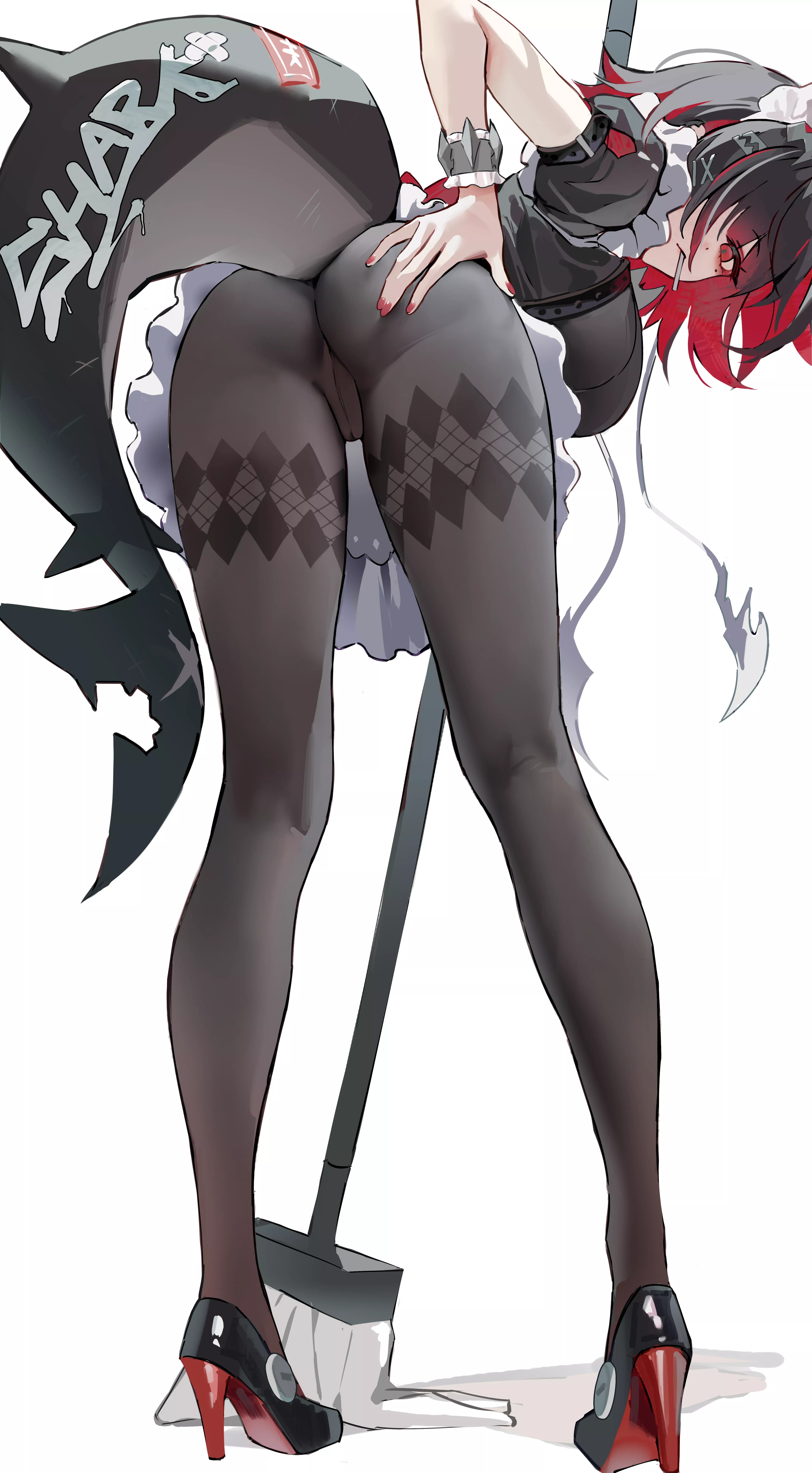 Ellen Joe showing her ass