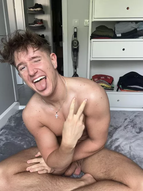 Let’s have fun NOW I M LIVE😜[CB: christianlevine_ ]