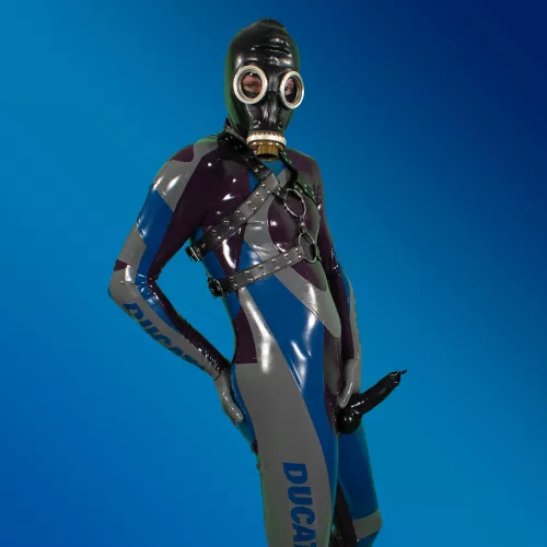 Made-to-measure latex catsuit hits different