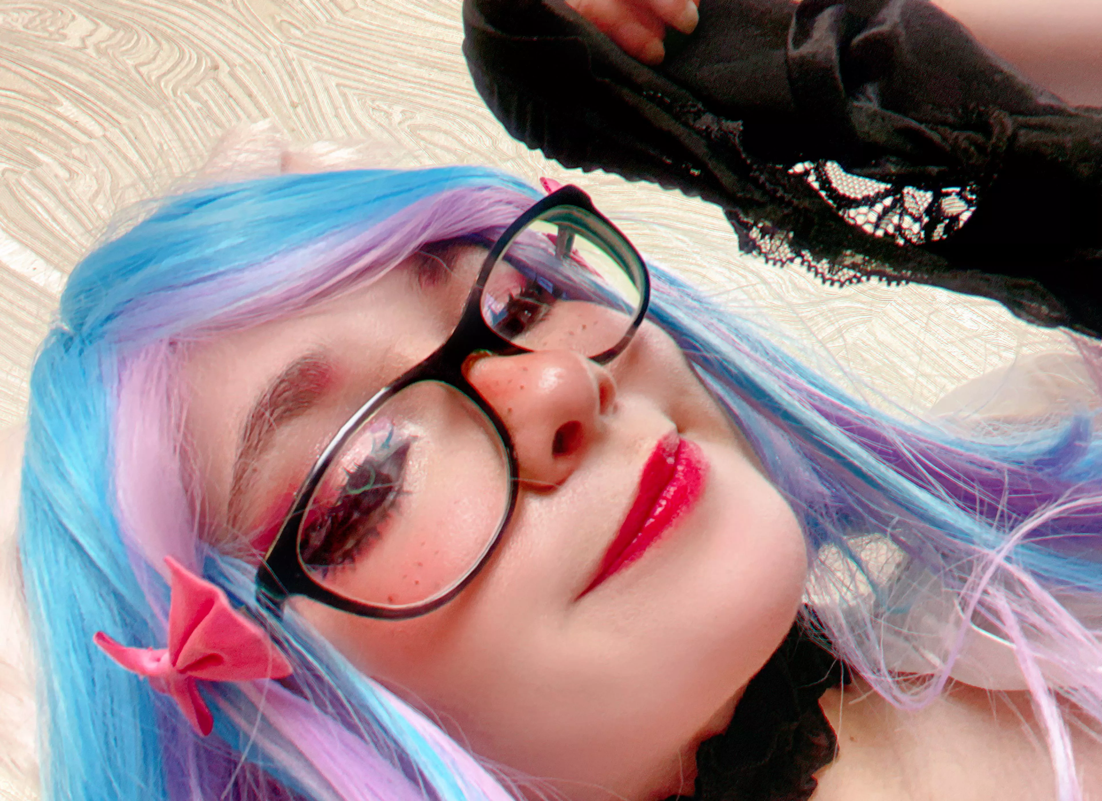 Should I give you my panties as the sign of our friendship 🐾