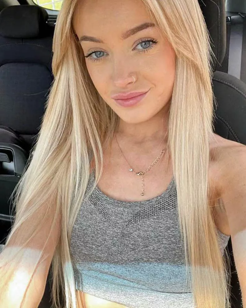 Stylin' and profilin' in this top :)