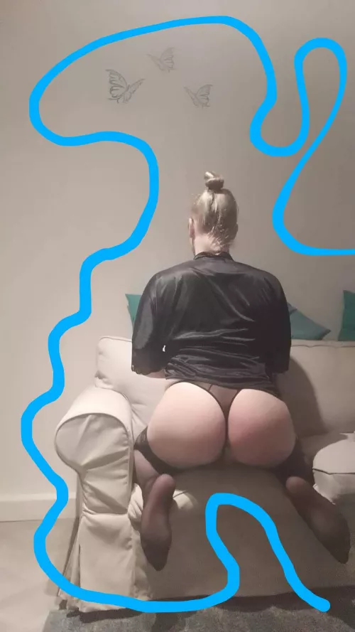 [24] Femboy | Please read my profile first, other than that you're welcome to hit me up 💞