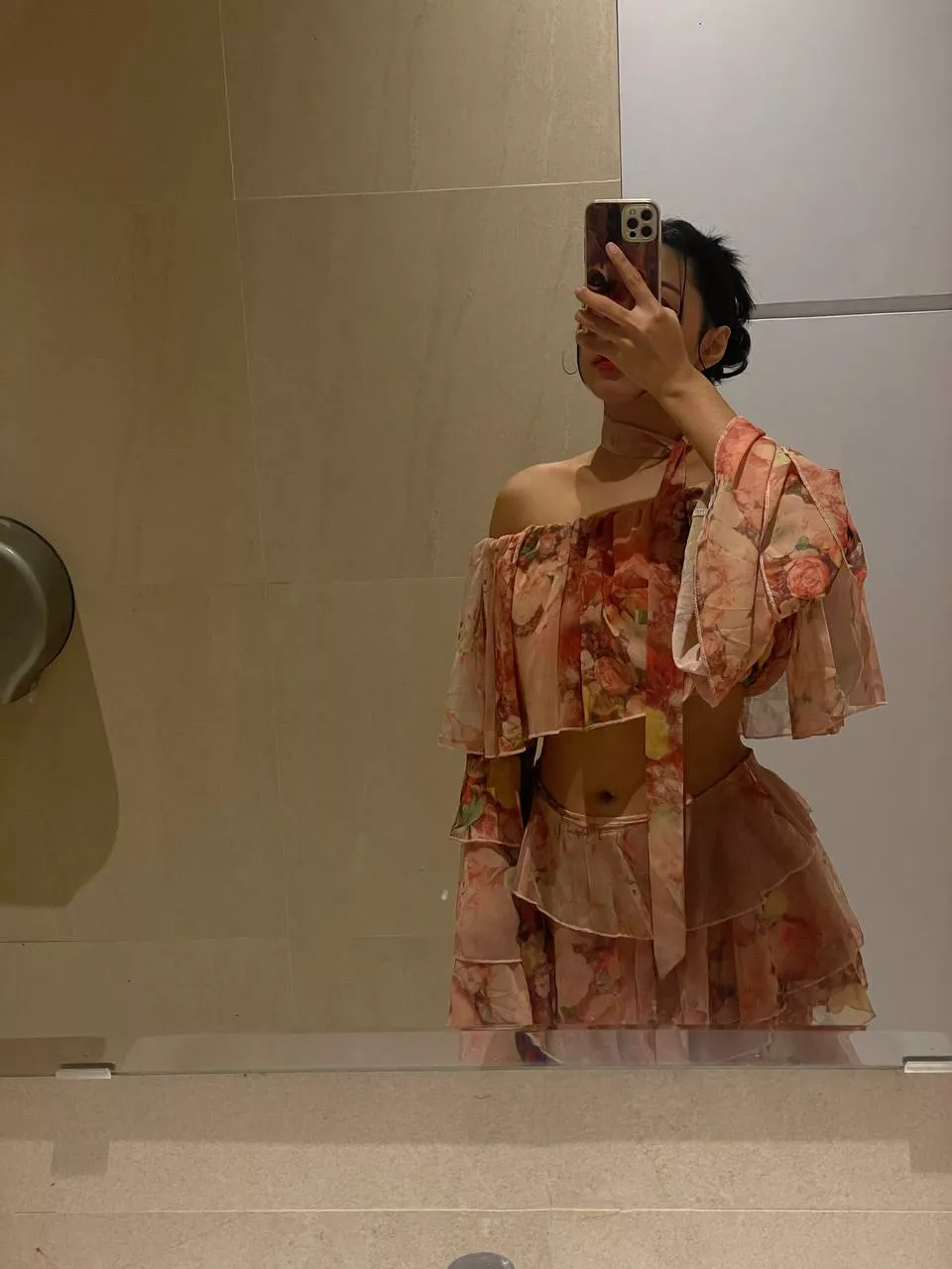 Blooming in this floral outfit