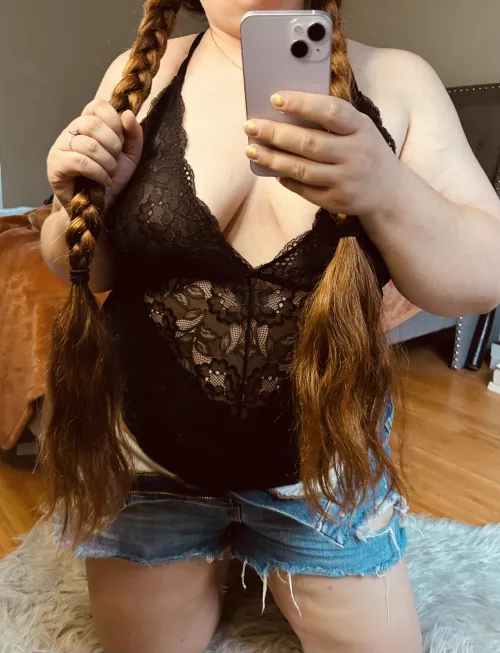 Come pull on my braids 