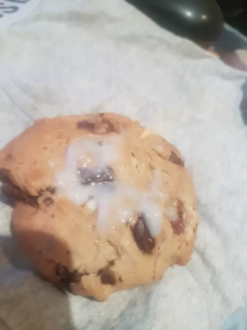 Cum on food🍪