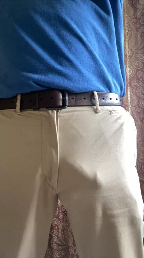 Daddy (59) is ready for work. 