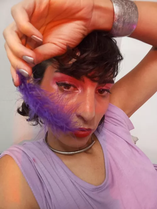 Do you want to try the softness of my pen?