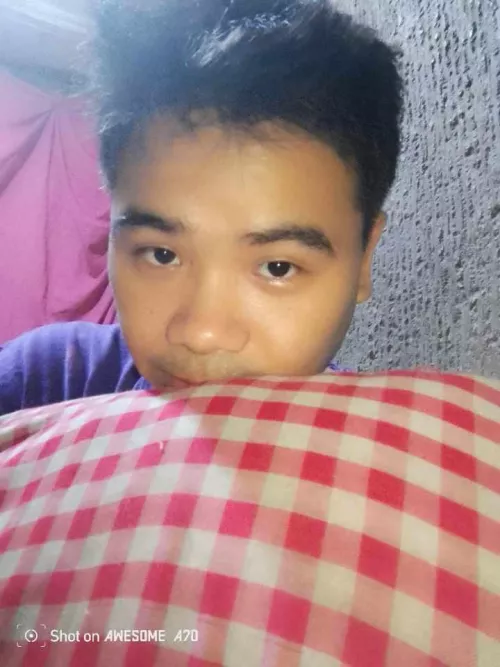 I'm 32 years old but I still feel that I am in my teenage years in some aspects that I never left my teenage years hehe.