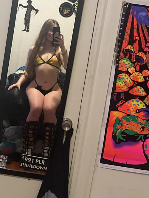 It’s a Goth Girl Summer <3