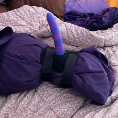 I’ve been thinking about making a discord for my loyal simps, gooners, piggies, and good boys. I just took the hottest video that would be so perfect to tease them with. Idk if they’d get along in a shared space though lmao