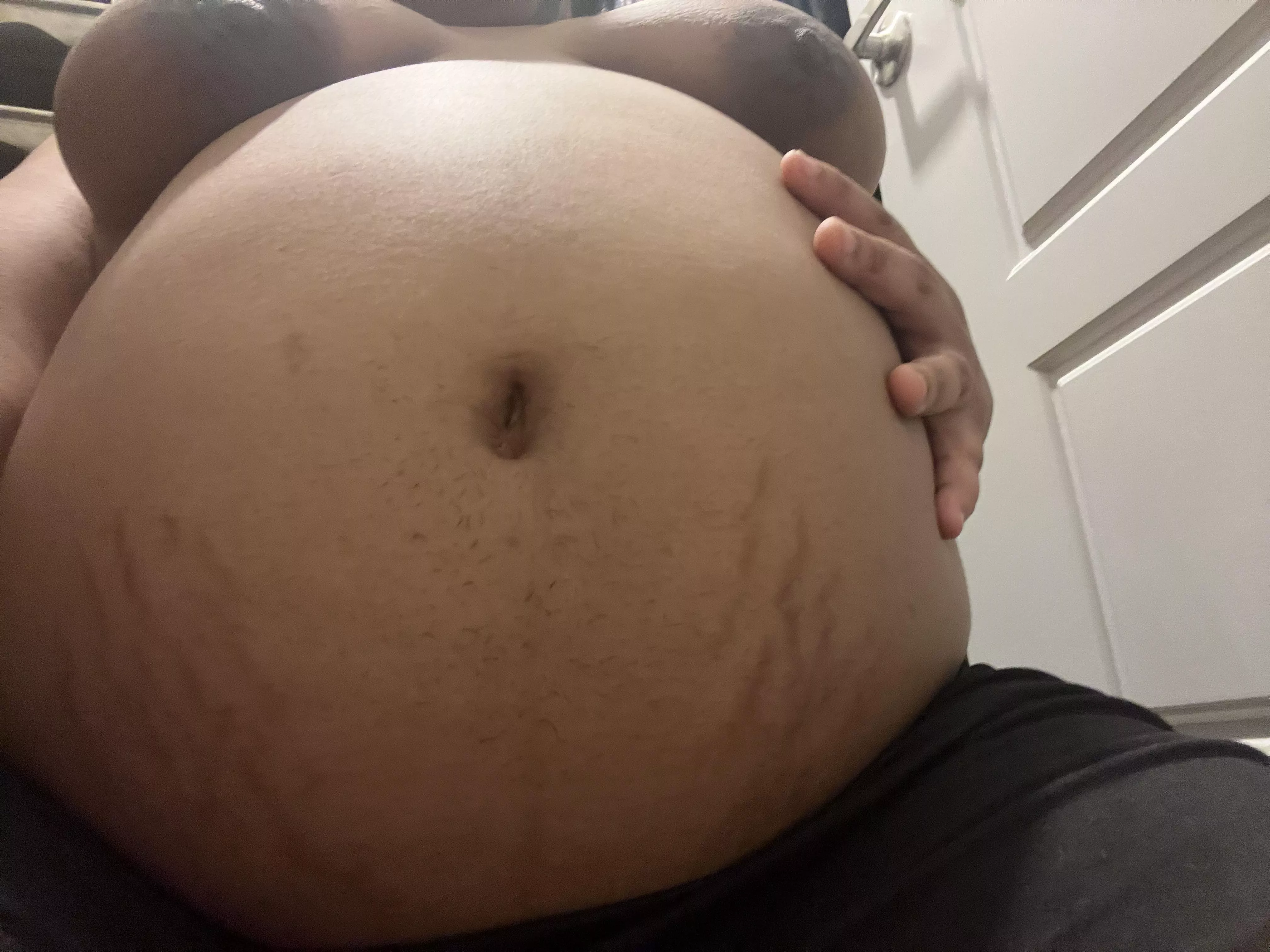 Make sure to follow the gram to see more of my fat belly 🤰🏽