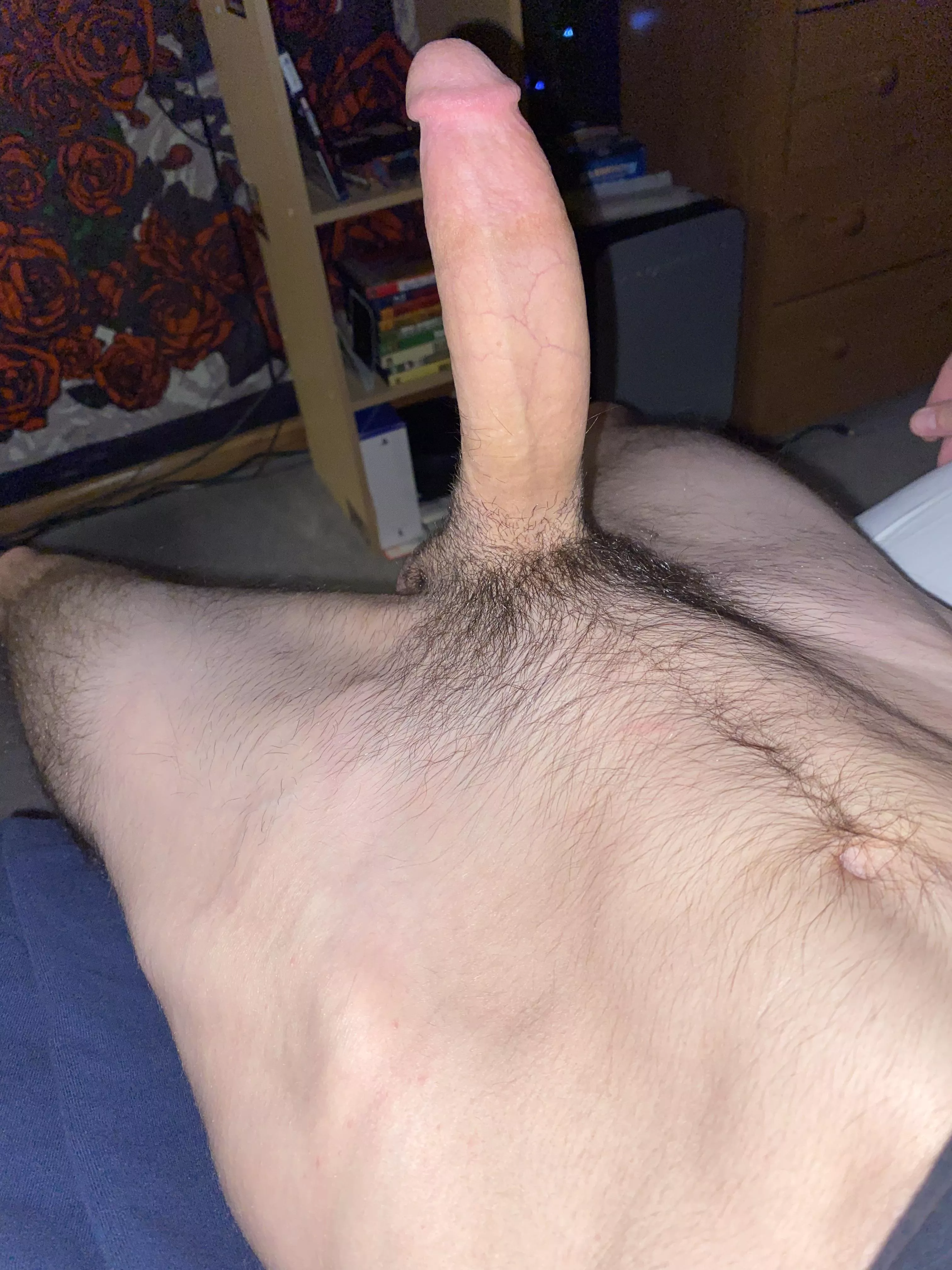my own cock turns me on 🤷🏻‍♂️ 
