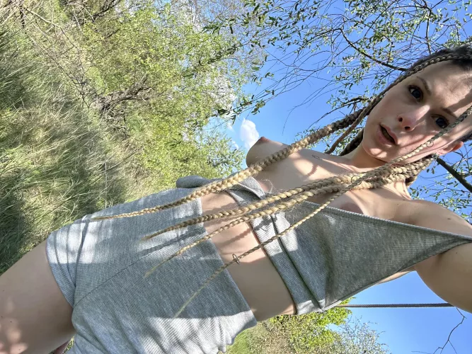 Nothing like flash in on the street titties 🎉