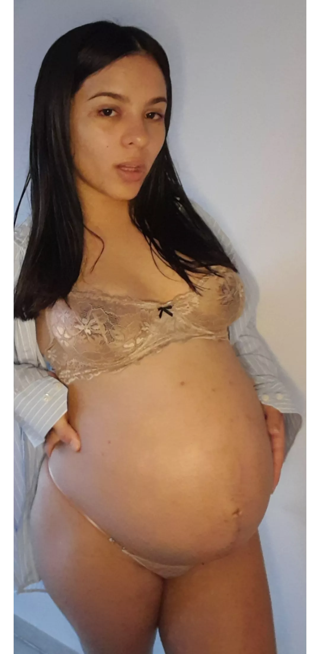preggo latina 