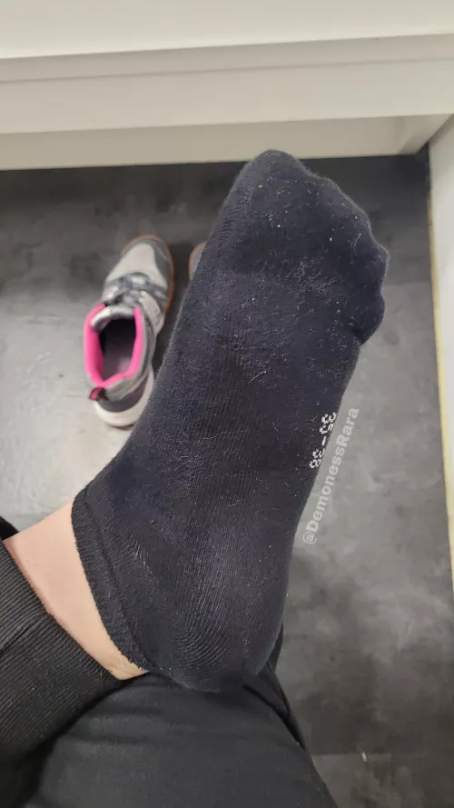 Such a shame I have to put my sweaty gym socks into the washer instead of someone's mouth