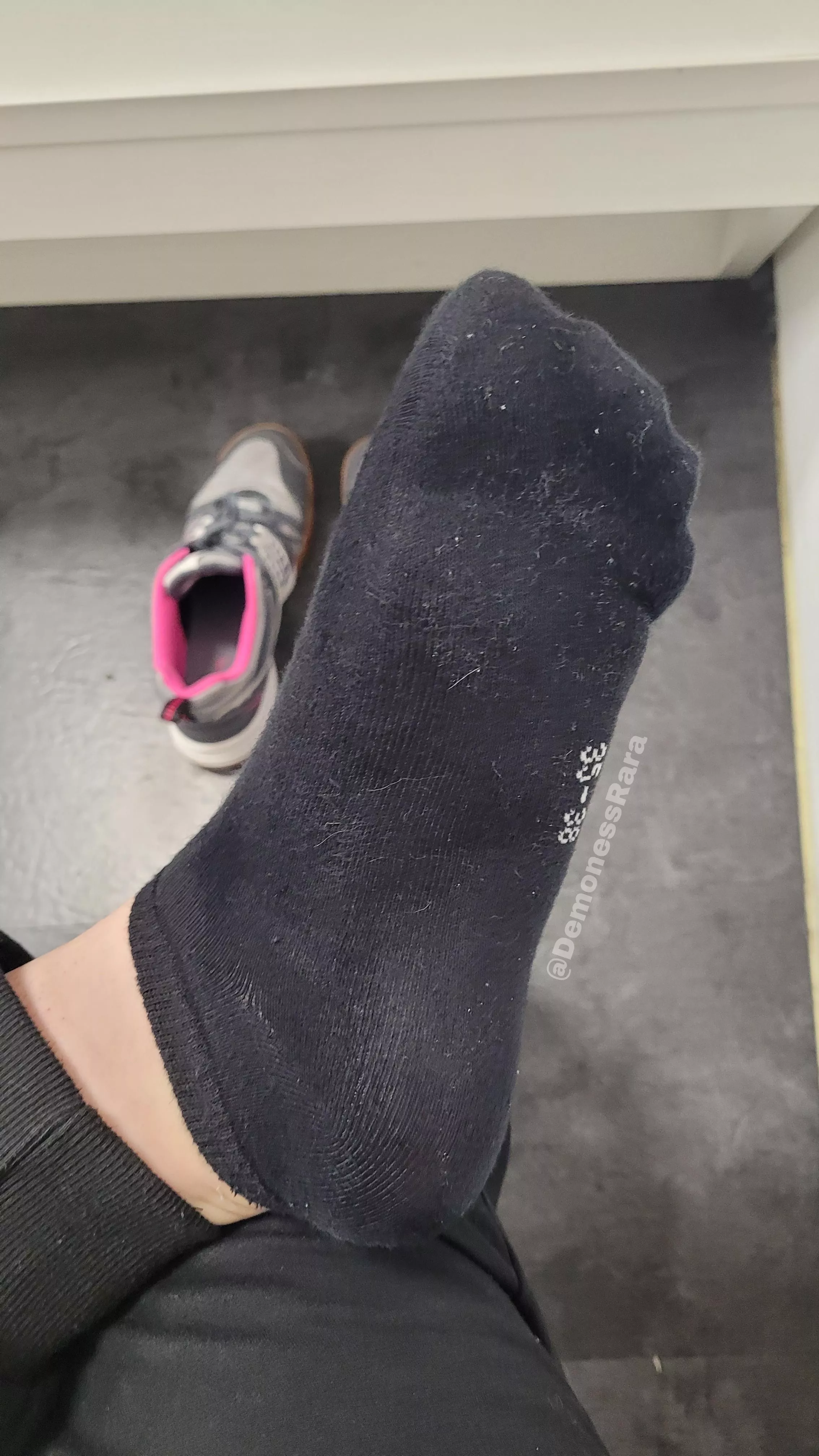 Such a shame I have to put my sweaty gym socks into the washer instead of someone's mouth