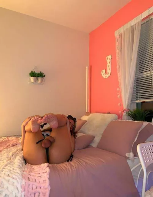 Suck on that like a good boy 