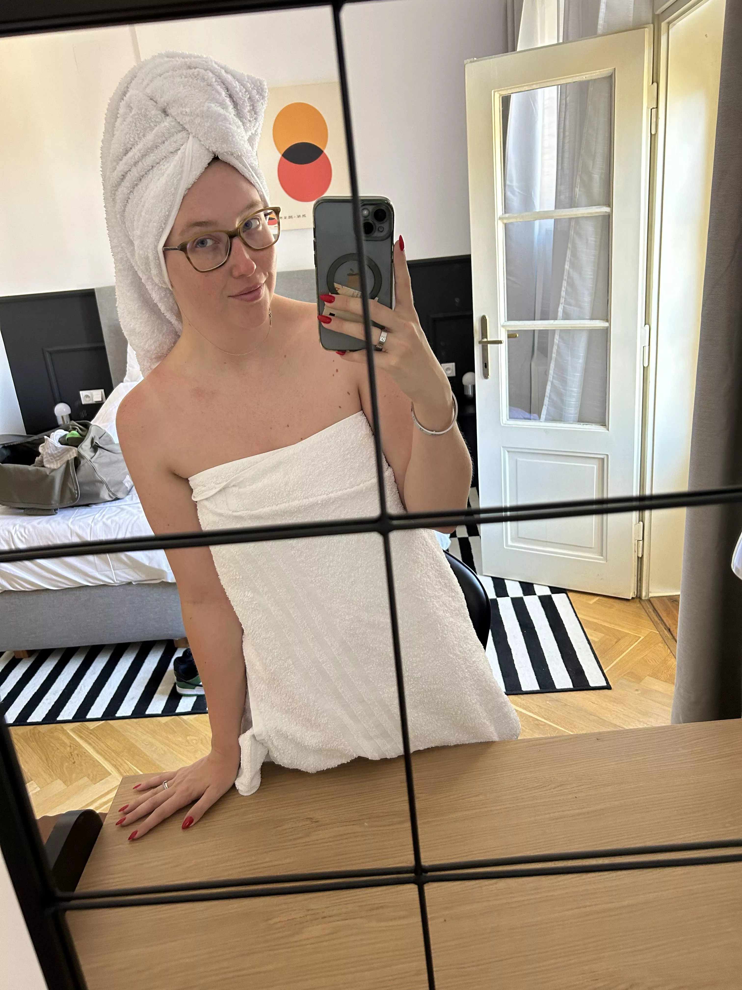 Who’s still tying their hair up like this after the shower?