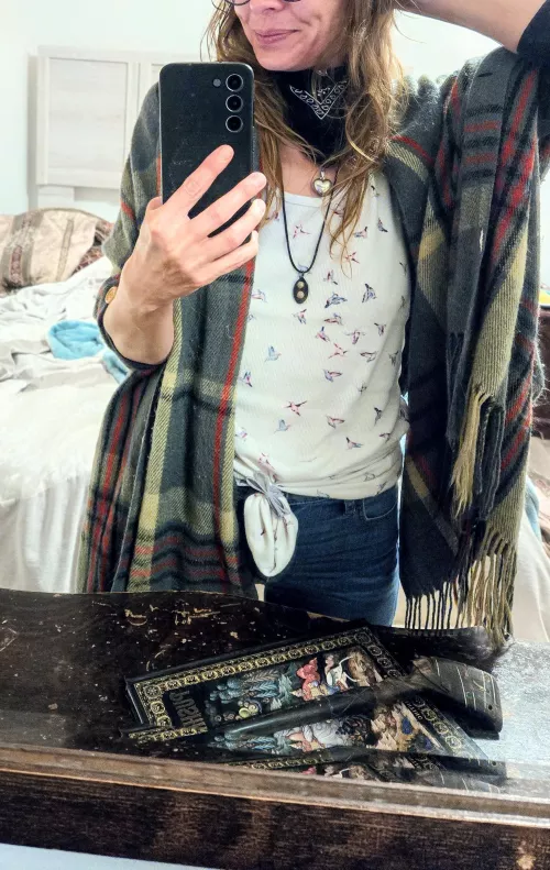 @athroughthelookingglass 