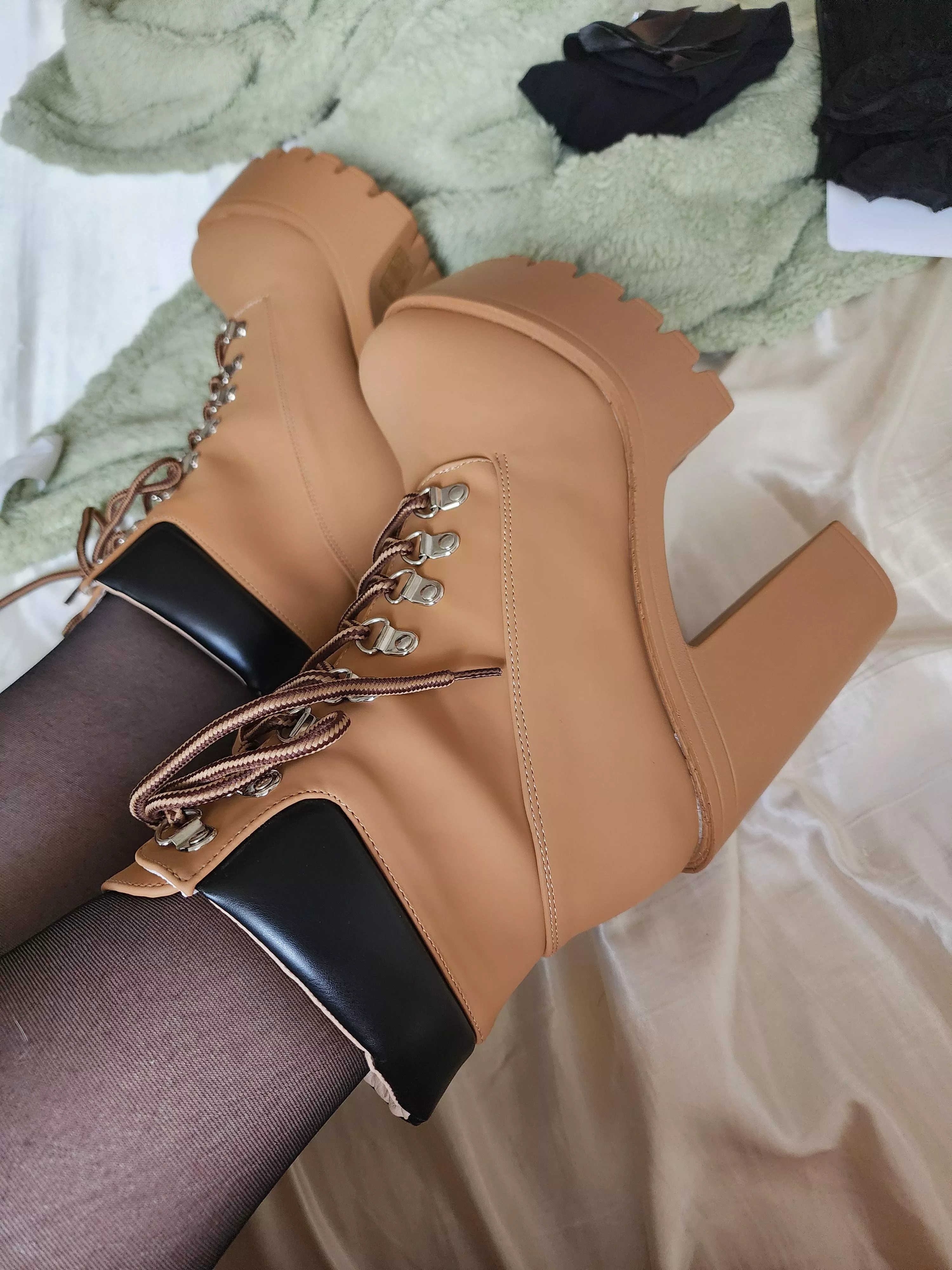 Girly version of my work boots 