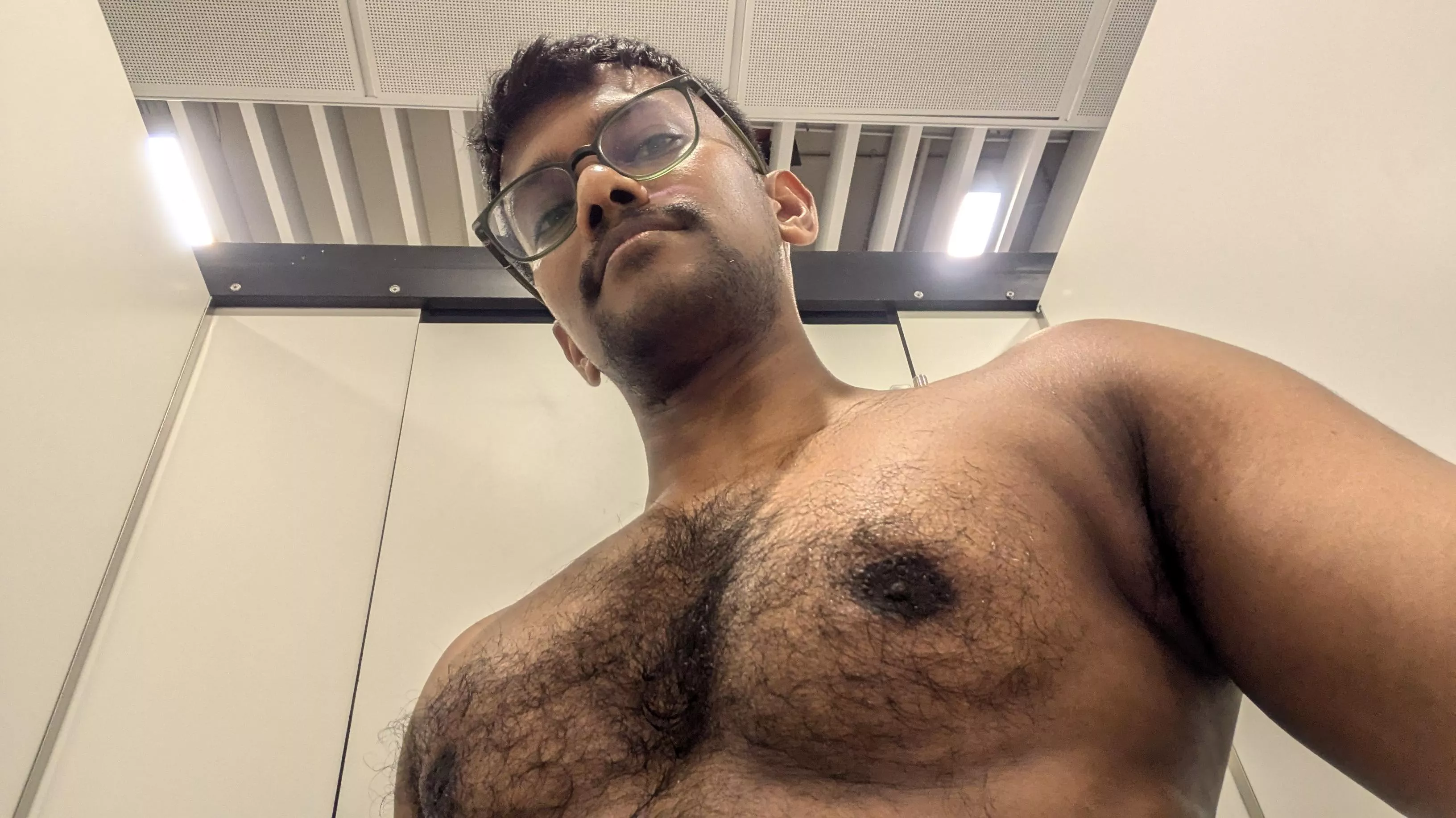 Hello boys n daddies 😁