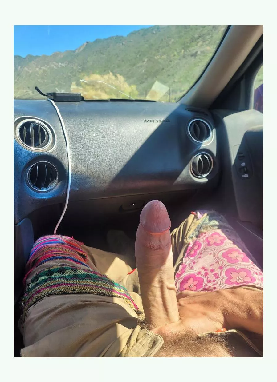 Hod would you react if you saw me at a red light like this?