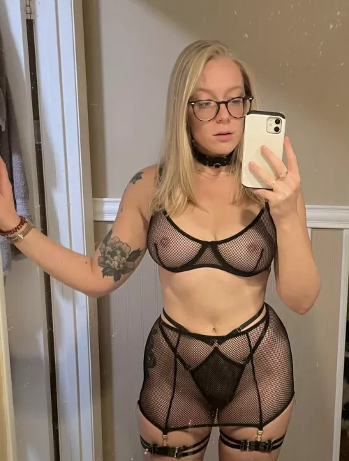 How do y’all feel about girls with glasses?