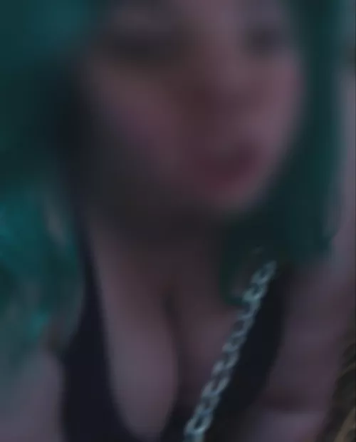 It's a tight collar [F]