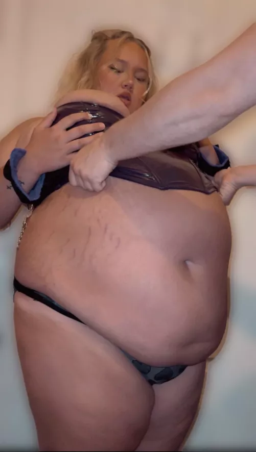 overfed cow… 🐮✨