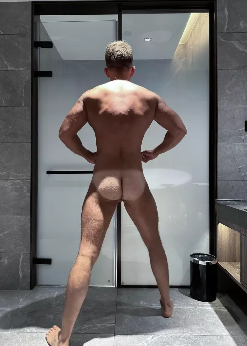 Should I keep my tanline?