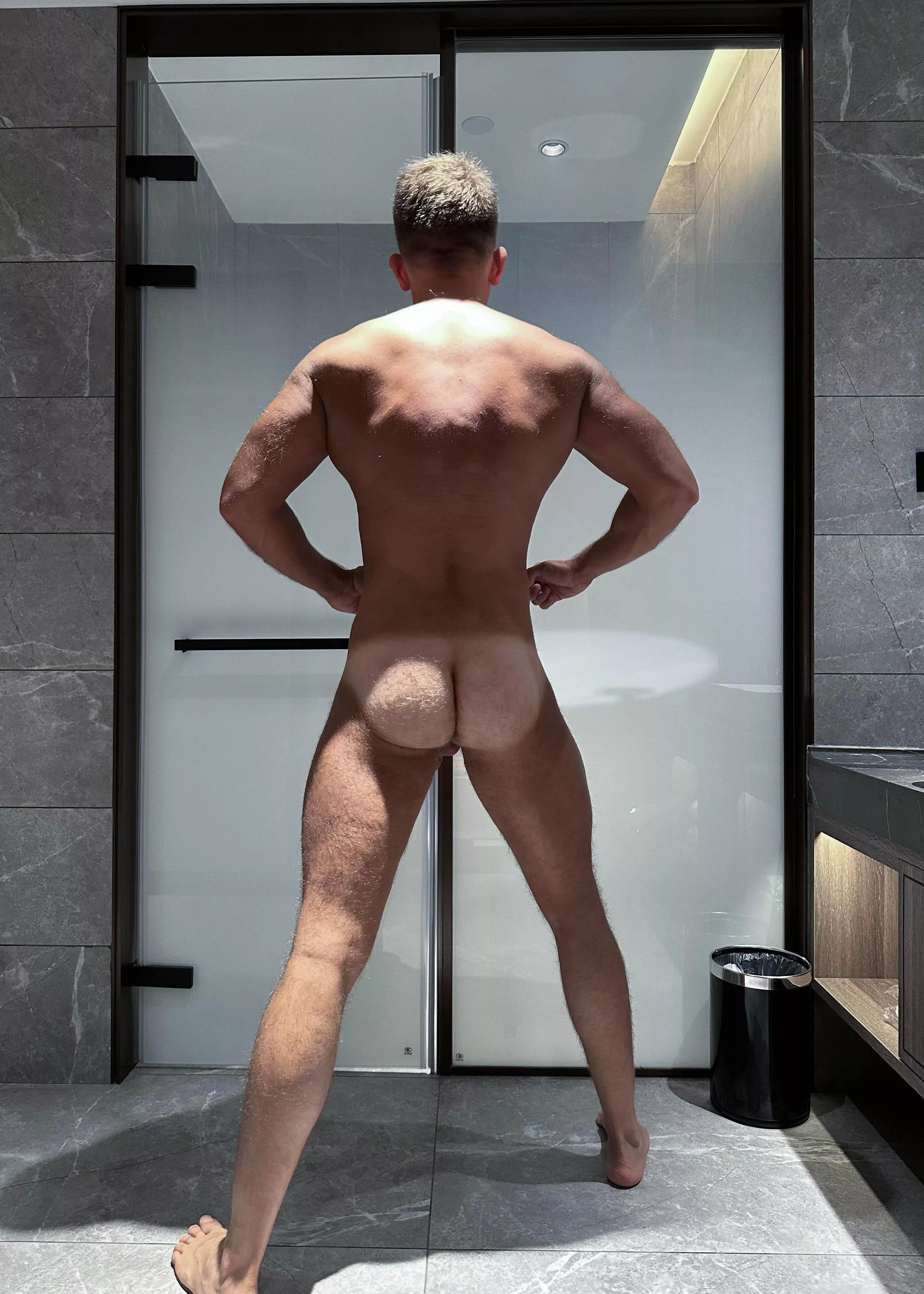 Should I keep my tanline? (M)