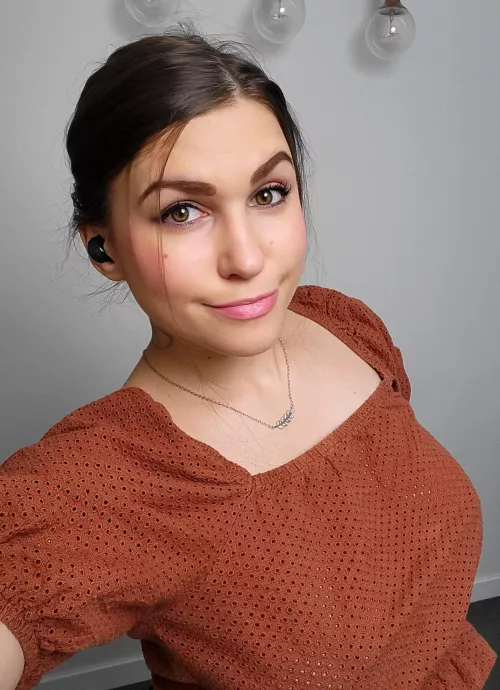 Spend hot weekend with Alice on @chaturbate 🥵 [Tiny_hat]