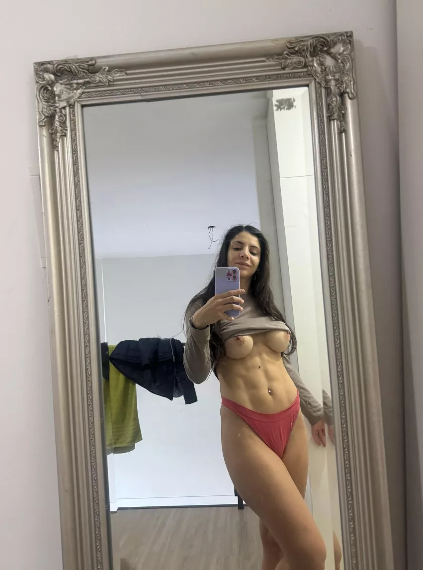 What is your favourite body type? 