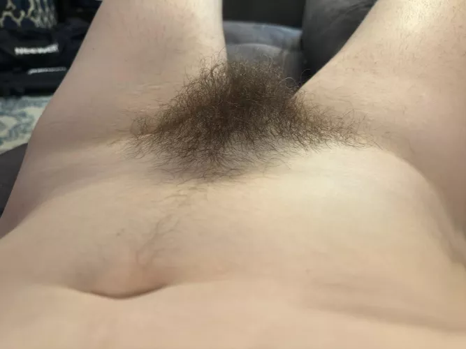 Would you go down on a girl with a  full fluffy mound?