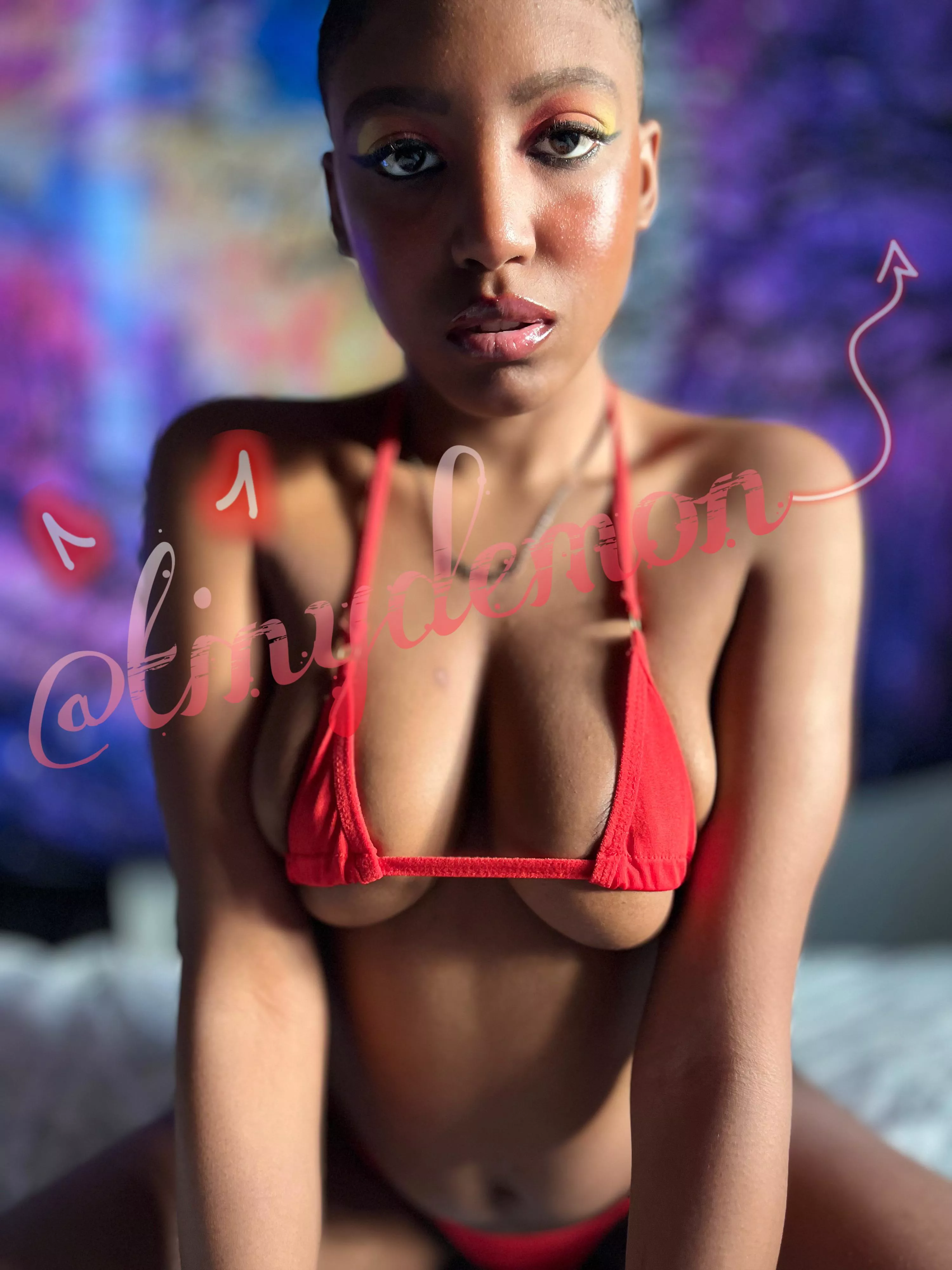 Available for [cam] [sext] [GFE] and more ! Dm me for my full menu 🫶🏽