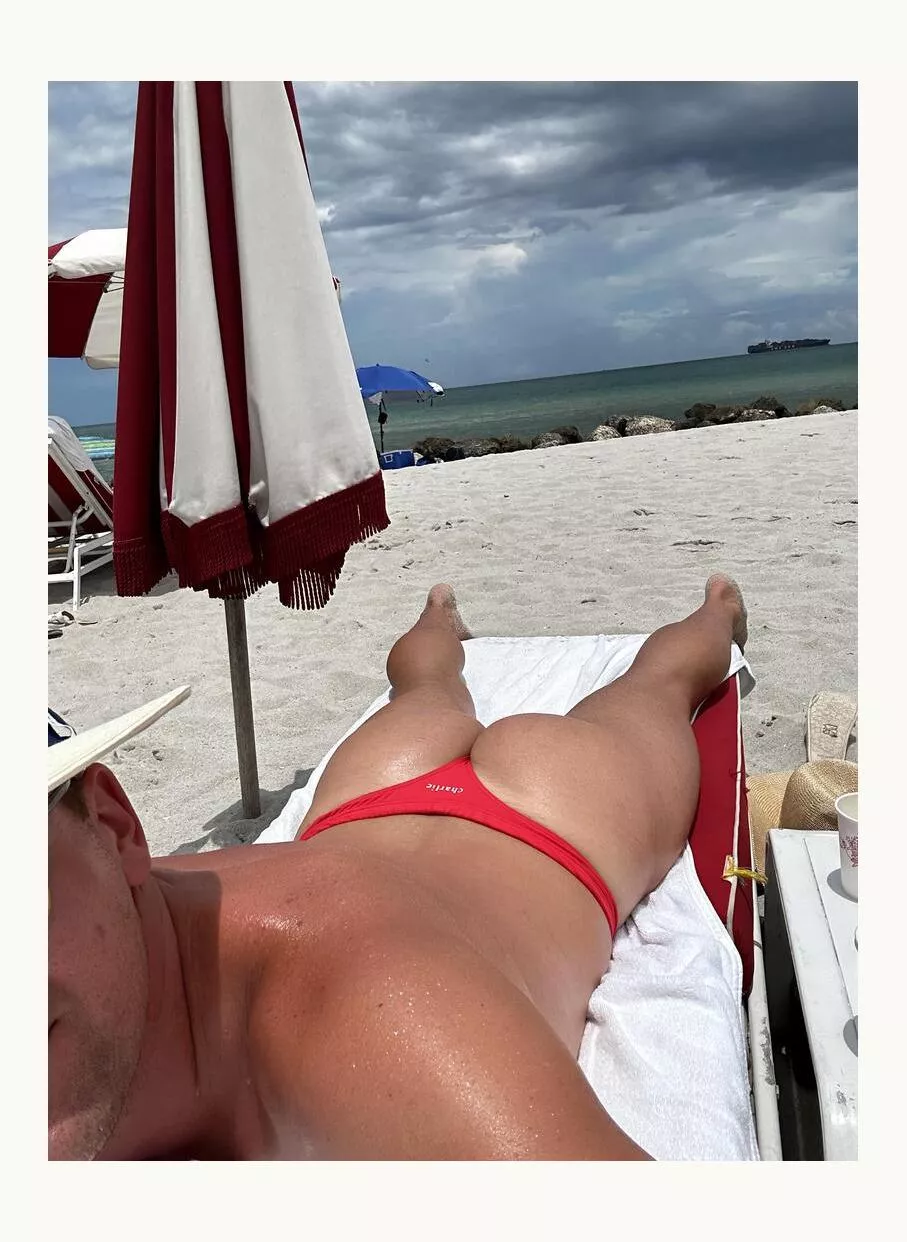 Gollow me on IG! @houseofcorreau