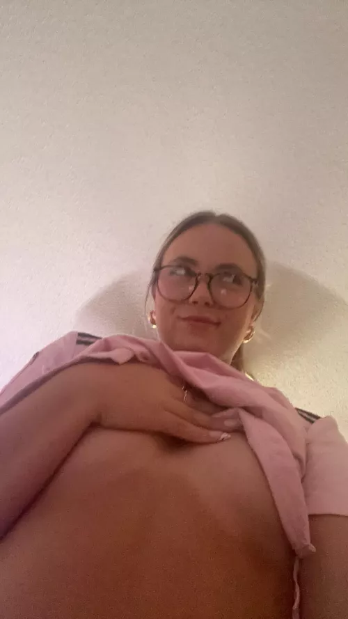 Hate how itchy I get here