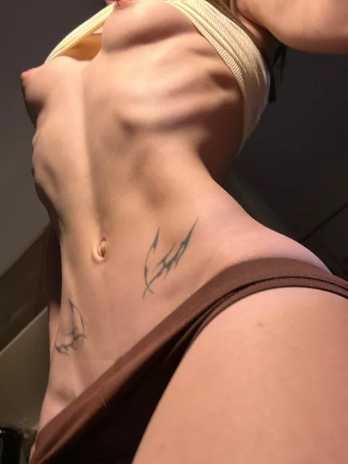 I always admire the beauty of my skinny body