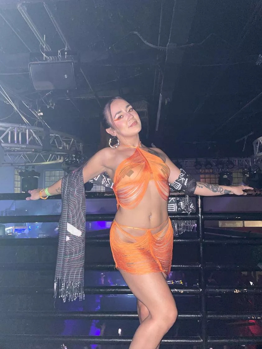 Orange is definitely my color 