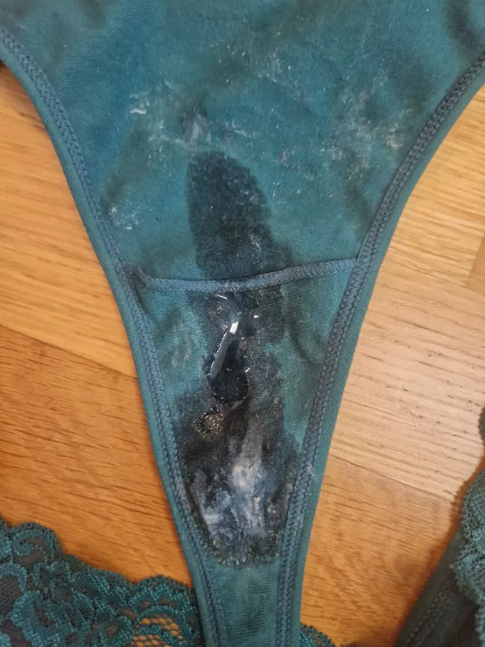 Would you jerk off with it if I told you to ? 🥵