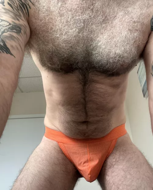 (44) First post here. Is gray hair allowed?