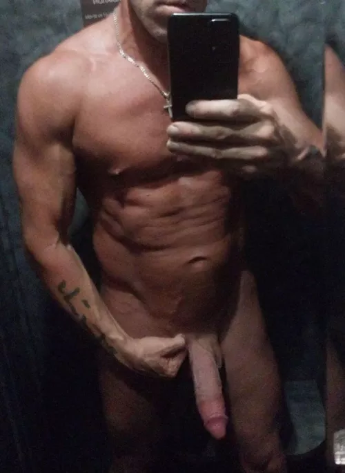 [45], 6', 175.4 lbs. 4800 calories daily, 1.3 lbs gained this week. 